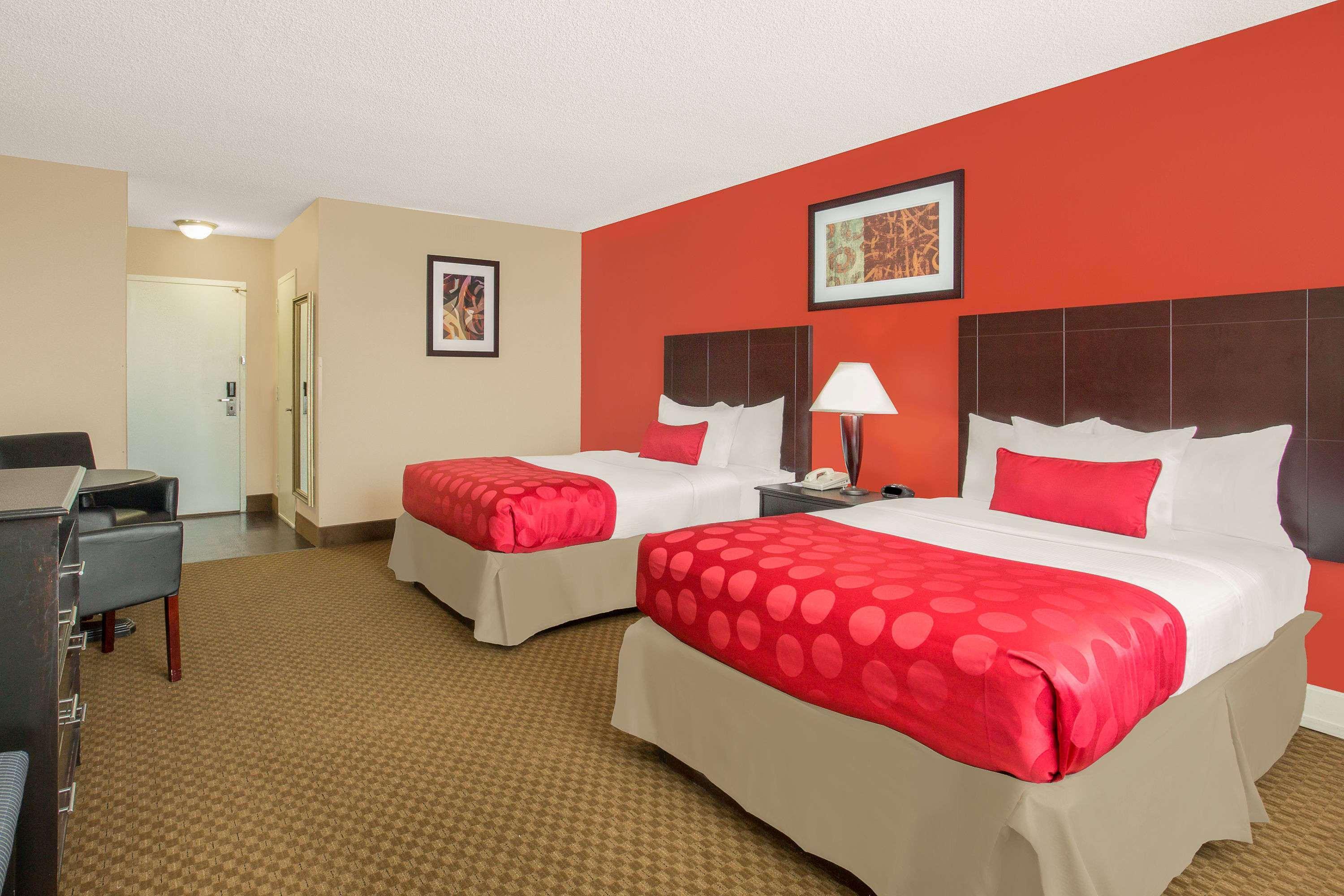 Ramada Plaza By Wyndham Fayetteville Fort Bragg Area Экстерьер фото