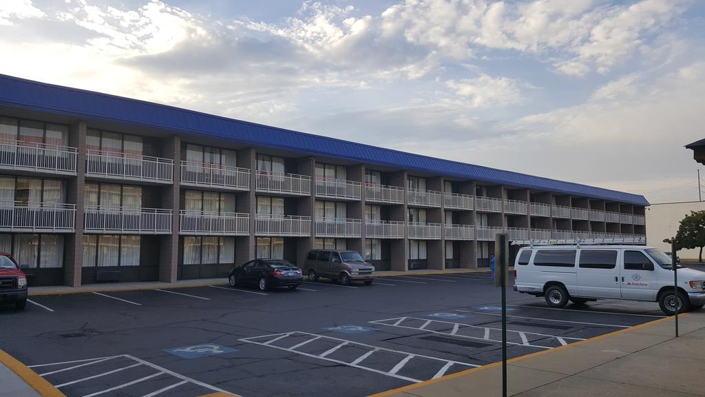 Ramada Plaza By Wyndham Fayetteville Fort Bragg Area Экстерьер фото